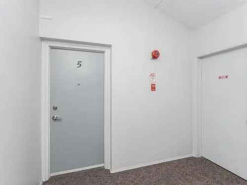Top Floor Corner Condo For Sale In Michaels Park Edmonton