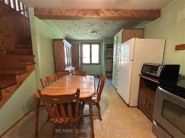 Peaceful 2-Bed Home on 3+ Acres Near Bancroft