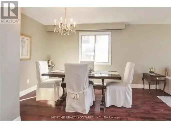 Spacious 4-Level Backsplit House in Newmarket