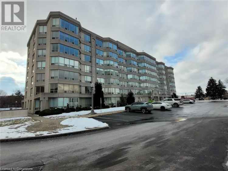 Penthouse Condo 2 Bed 2 Bath 2 Parking Spaces
