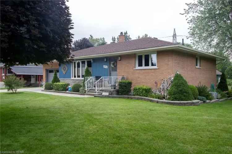 House For Sale in St. Marys, Ontario