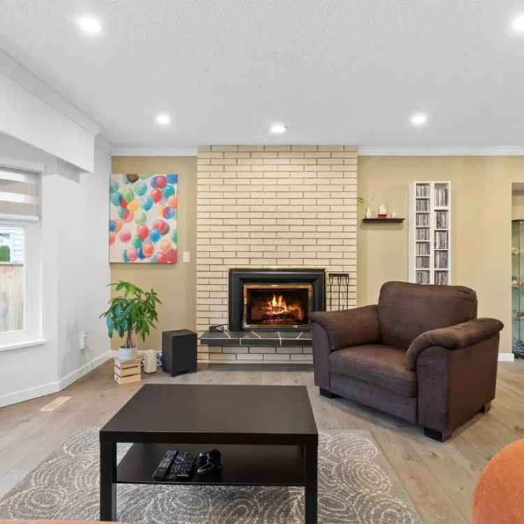 Fully Renovated Lincoln Park Split Level Home