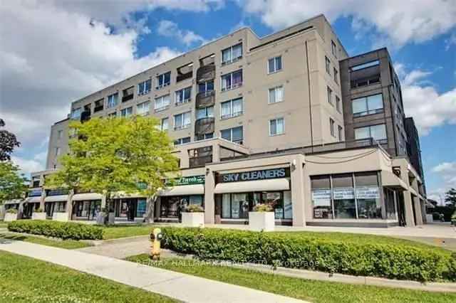 Bright Spacious 2 Level Unit 2+1 Bedroom Near Centennial College