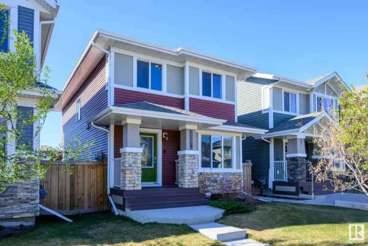 Charming 2-Storey Family Home with 3 Bedrooms and Double Garage