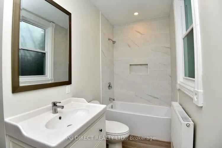 Renovated Duplex Near Transit Shops