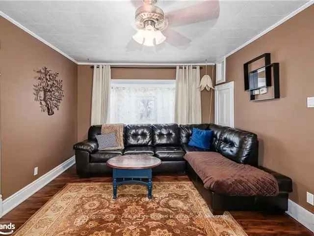 House For Sale in Gananoque, Ontario