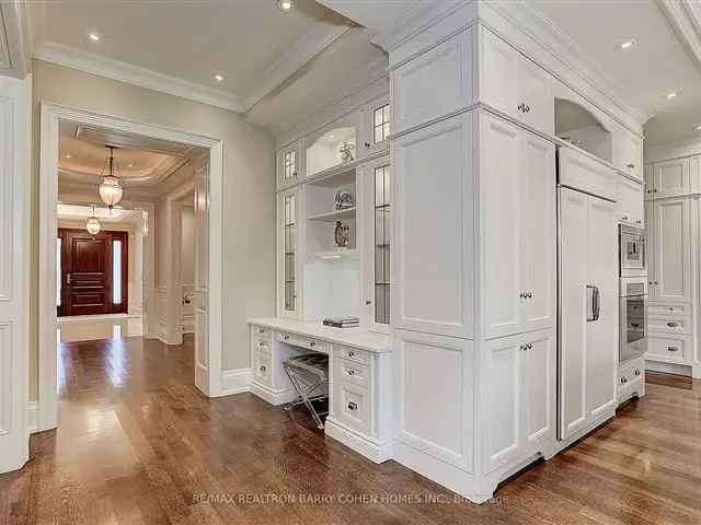 Luxury Home in Lawrence Park: 6600 Sq Ft, 5 Ensuites, Wine Cellar