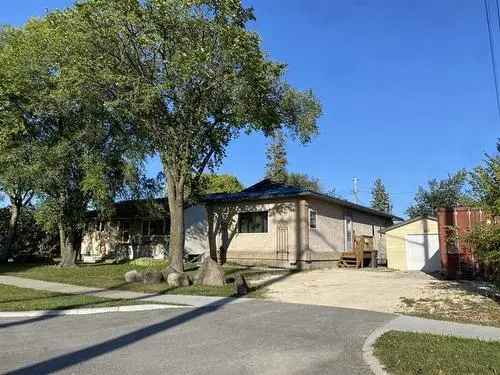 House For Sale In Windsor Park, Winnipeg, Manitoba