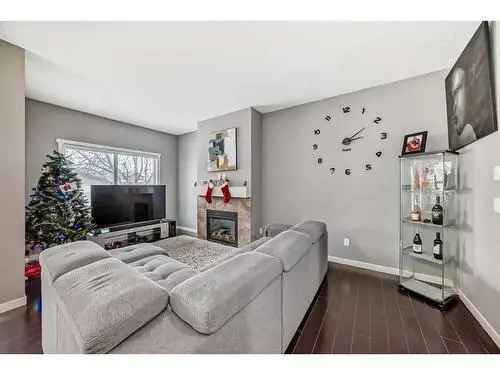 Townhouse For Sale In Copperfield, Calgary, Alberta