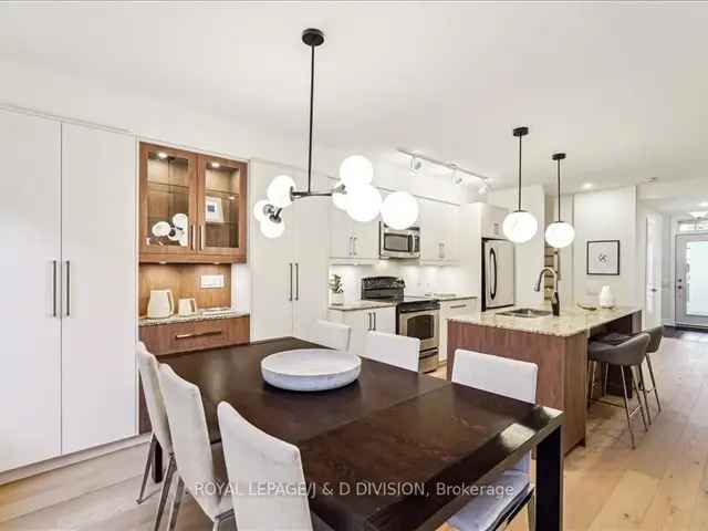 Midtown Toronto Executive Townhome - Spacious, Updated, and Convenient