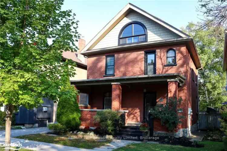 House For Sale in Collingwood, Ontario