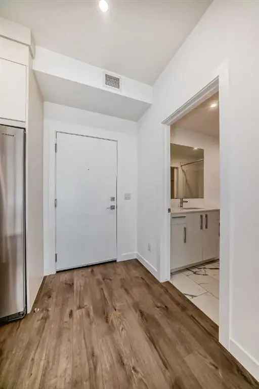 Brand New 2-Bed 2-Bath Condo in Savanna II with Modern Amenities