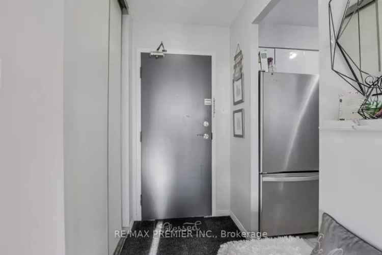 Bright Condo with Western Views, New Flooring & Ensuite Laundry