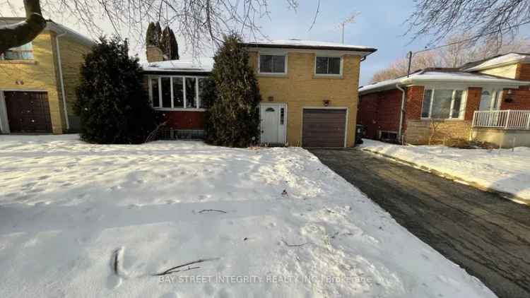 House For Sale in 44, Bowerbank Drive, Toronto, Ontario