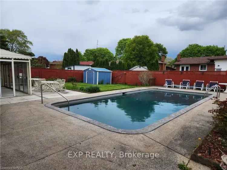 3 Bedroom Bungalow with In Ground Pool