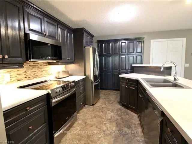 House For Sale in Brockton, Ontario