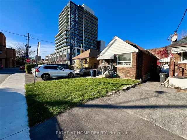 Legal Duplex in Oakwood Village Near Eglinton Crosstown LRT