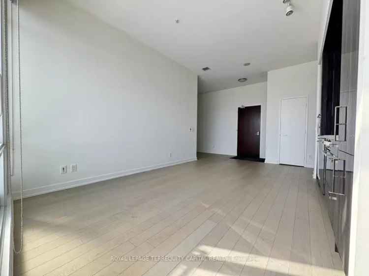 616 Sq Ft 1 Bed + Den Condo With Balcony and Amazing Amenities