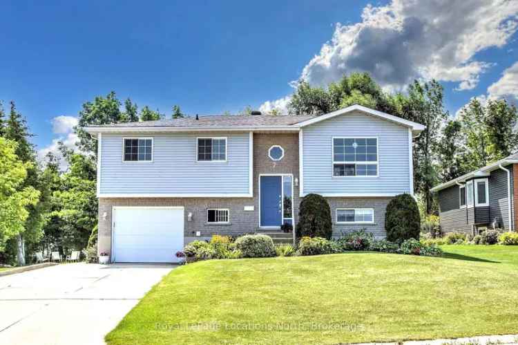 Georgian Bay Views 3 Bed 1.5 Bath Home Cul-de-sac Location