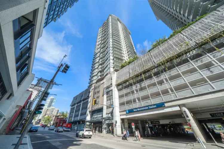 Condo For Sale in New Westminster, British Columbia