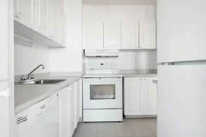 Rent 2 Bedroom Penthouse Apartment in Montreal with Great Views