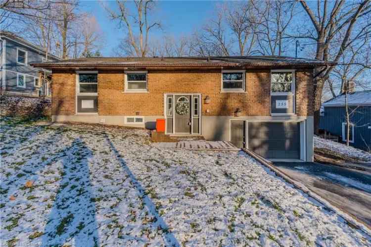 House For Sale in Cambridge, Ontario