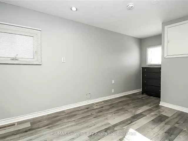 House For Sale in Ottawa, Ontario