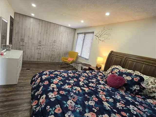 3 Bedroom 3 Washroom House For Rent Near Thickson Rd And Canadian Oaks Dr