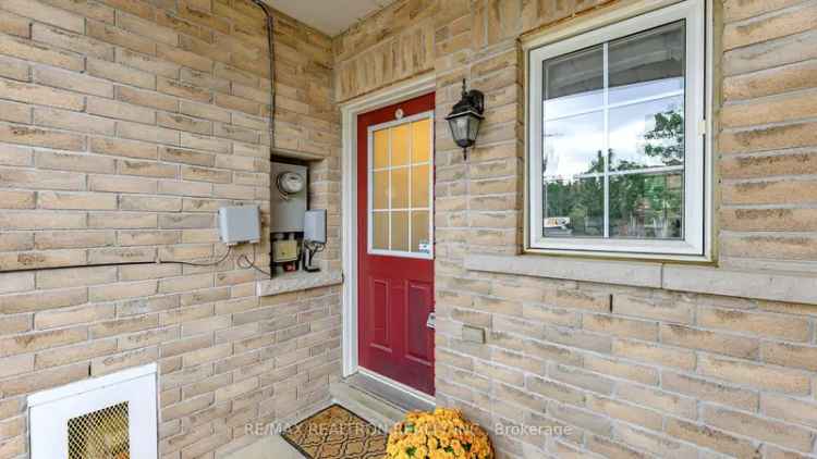 3-Bedroom Freehold Townhouse in Oak Ridges