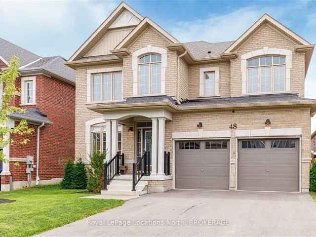 Luxury 4-Bedroom Home in Collingwood with $100K in Upgrades