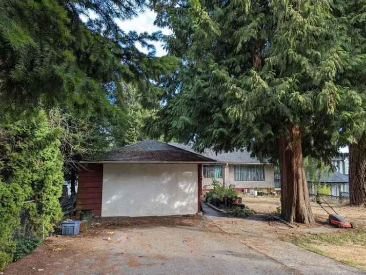 South Burnaby House 5 Beds Huge Lot 7200 sqft