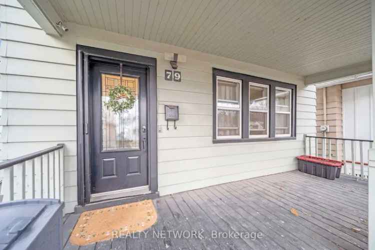 Crown Point Bungalow Updated Kitchen Close to Amenities