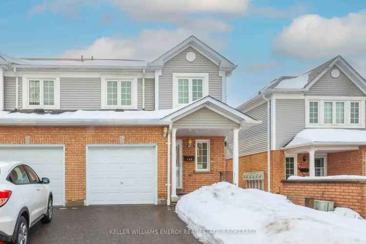 Buy Condo Townhouse in Pringle Creek Whitby with Bright Living Spaces