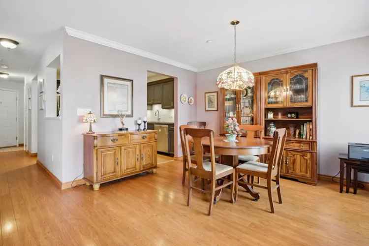 New Westminster Townhouse 4 Beds 4 Baths  - R2983023
