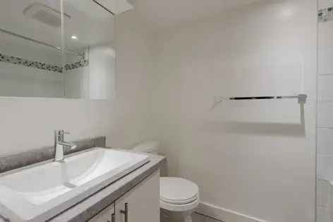 1 room apartment of 71 m² in Montreal