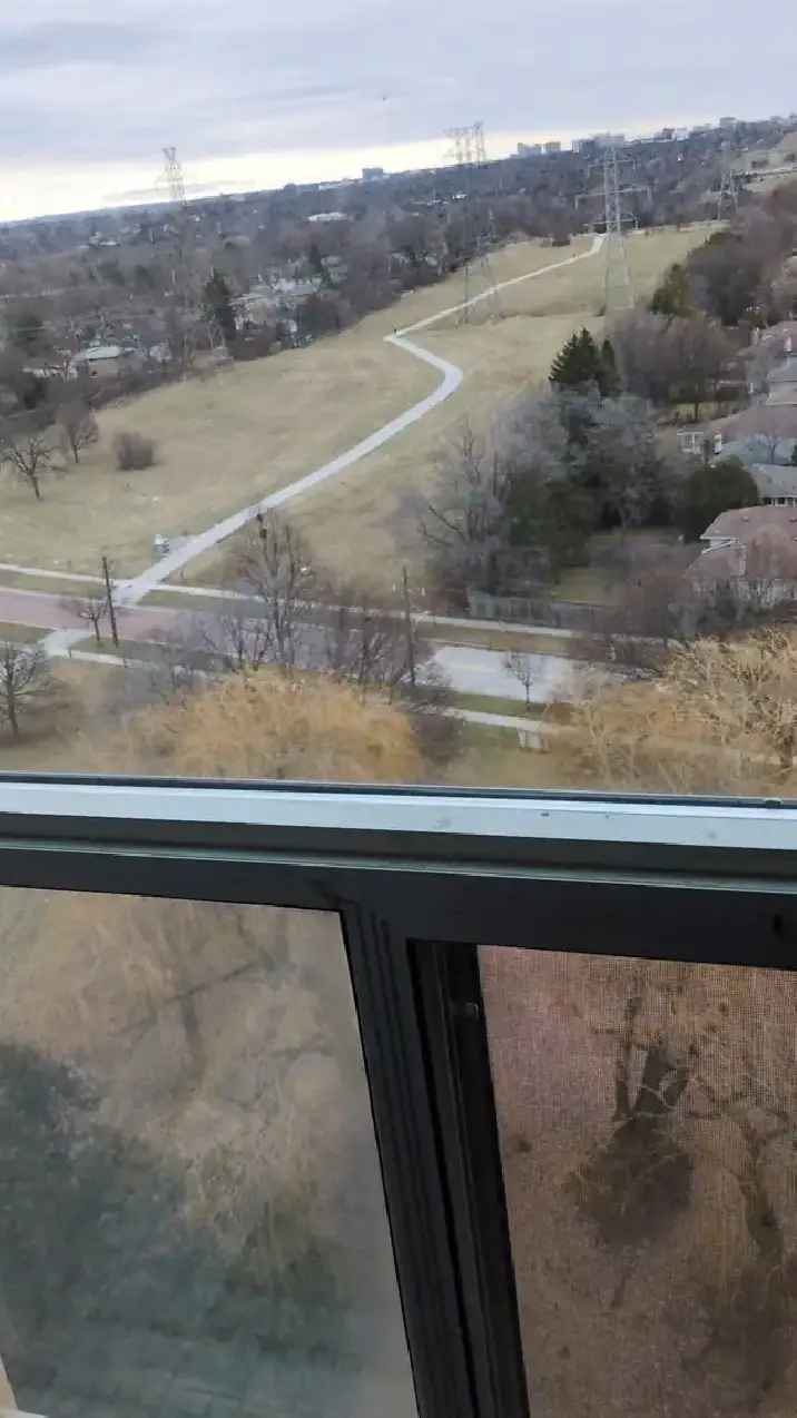 Room for Rent in North York near Finch Subway Station with Views