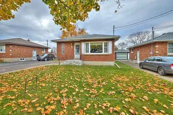 House For Sale in Thorold, Ontario