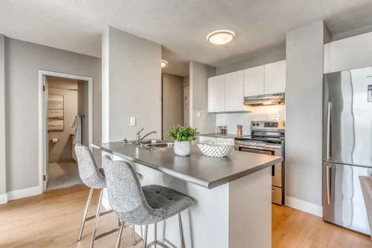 Capilano Tower | Hazelview Properties | Edmonton Apartments