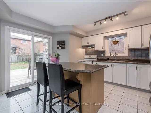 House For Sale in Barrie, Ontario