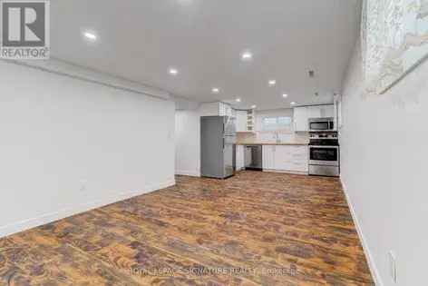 3 rooms apartment of 277 m² in Toronto