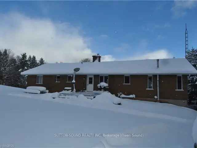 3 Bedroom 2 Bath Reverse Bungalow on 1+ Acres