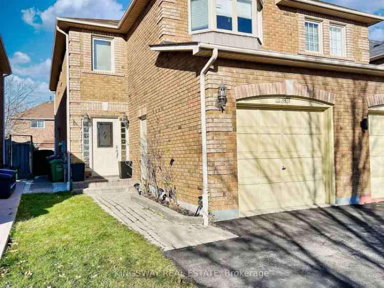 House For Sale in Mississauga, Ontario