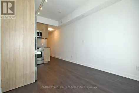 1 room apartment of 377 m² in Toronto