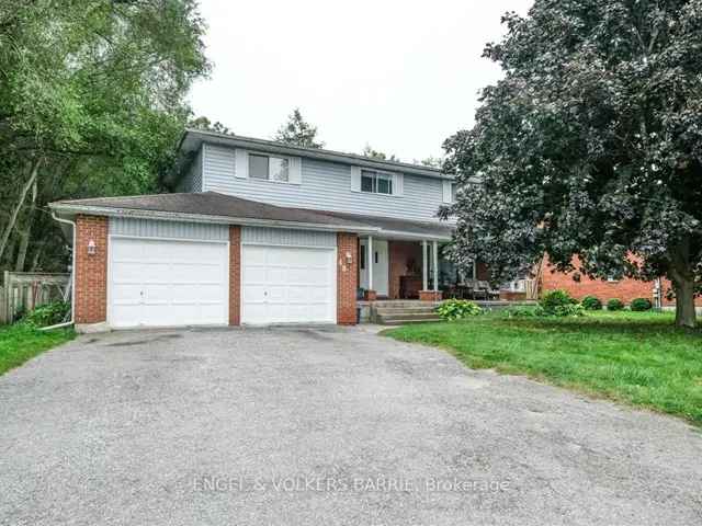 5-Bedroom Family Home in Barrie with Ravine Lot and Bear Creek Views