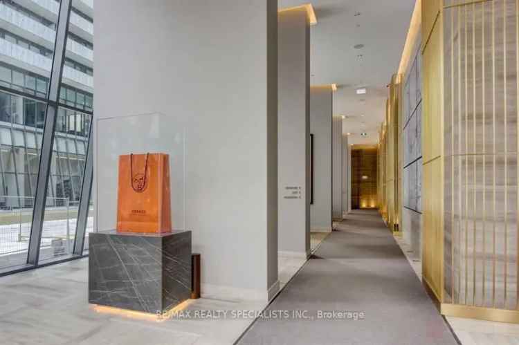 Rent 1 Bedroom Condo in Downtown Toronto with Great Amenities