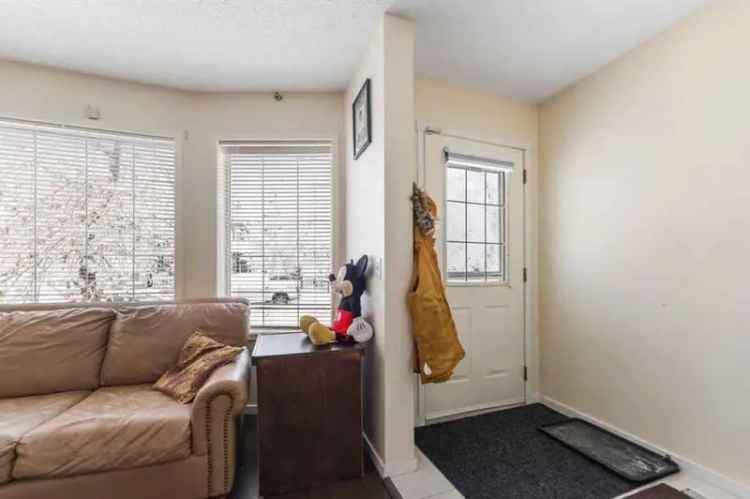 House For Rent in Calgary, Alberta