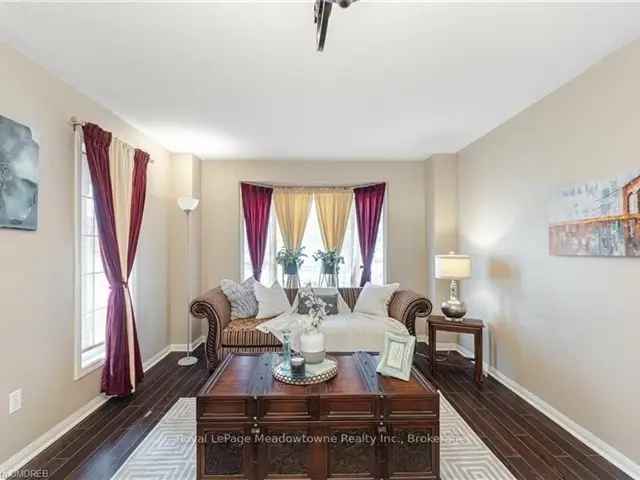 House For Sale in Milton, Ontario