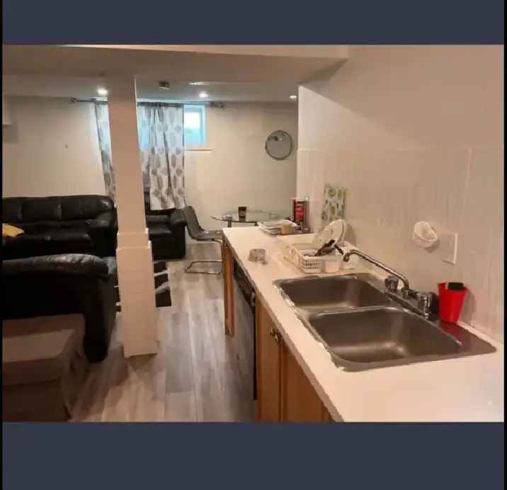 Shared Room for Girls Near Sait and Bow Valley College