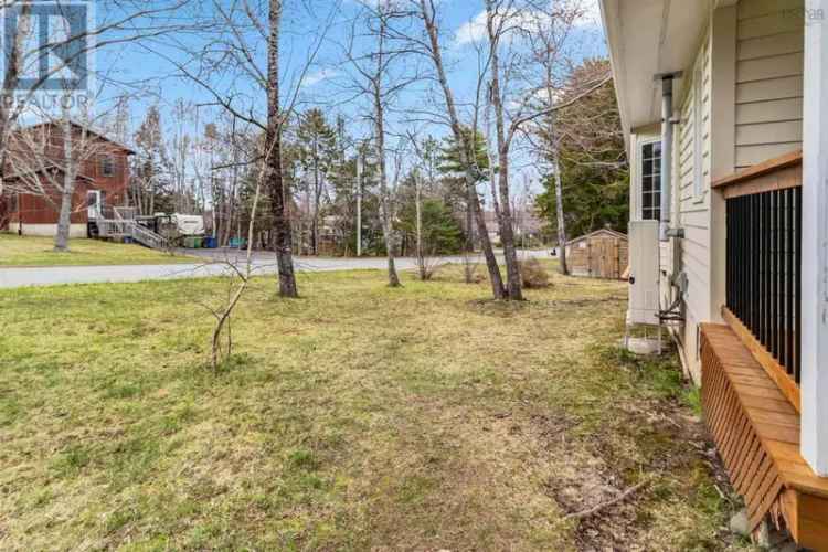 3000+ sq ft Ranch Bungalow in Pinecrest - Updated Kitchen & Deck