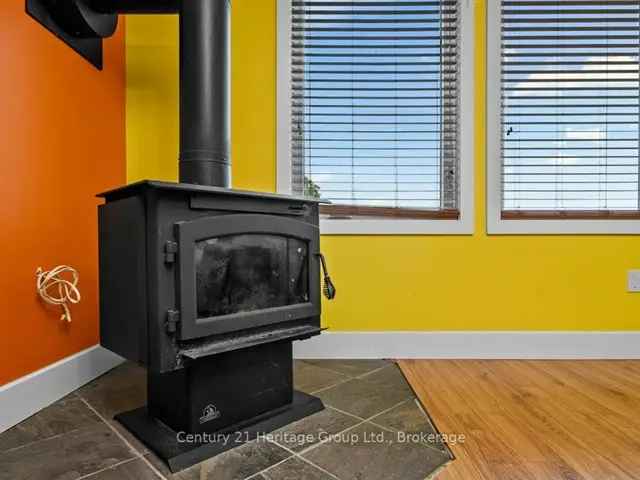 House For Sale in Rideau Lakes, Ontario